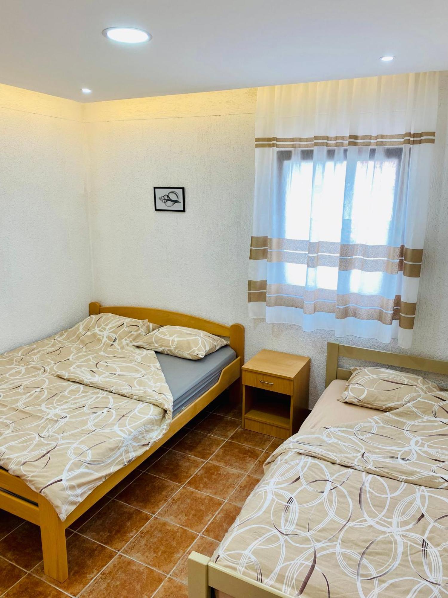 Ino Apartments Tivat Bagian luar foto